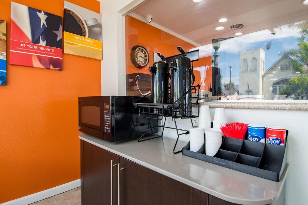 Motel 6-San Bernardino, Ca - Downtown Luaran gambar